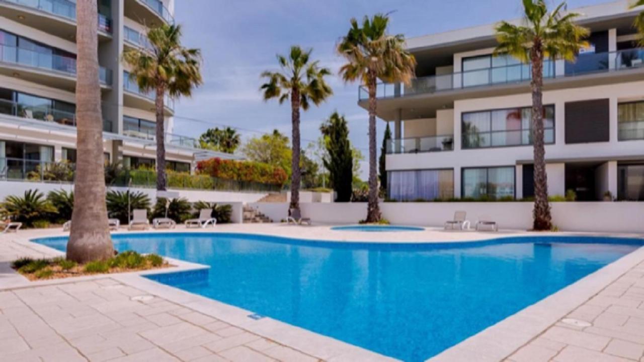 Apartamentos Cavalo Preto Beach Resort Quarteira Exteriör bild